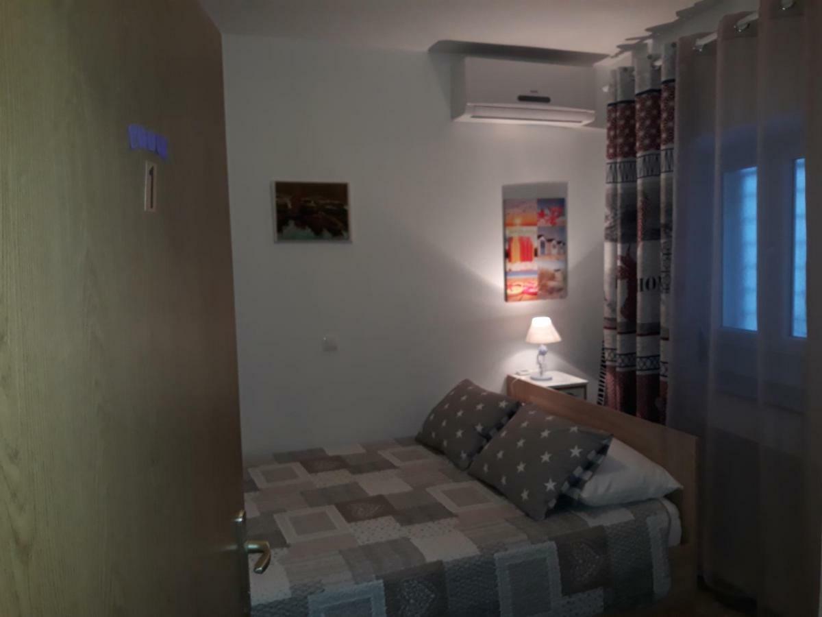 Studio Apartman & Rooms No1 Zadar Exteriör bild